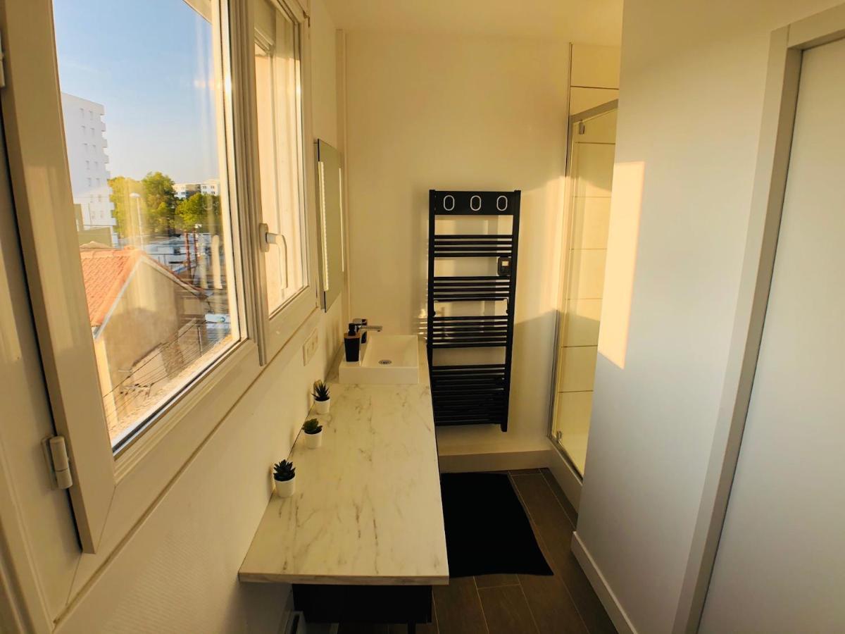 Charmant Appartement 1-4 Personnes, Proche Centre Avec Parking Nantes Exterior foto